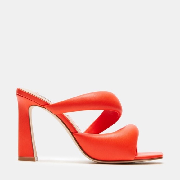 Steve Madden - KLOSS Orange Block Heel Sandals (9) - Picture 6 of 7